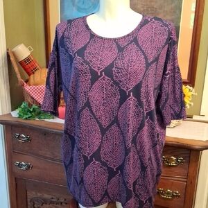 LuLaRoe XL Purple Leaf Print Loose Fit Top With High Low Hem